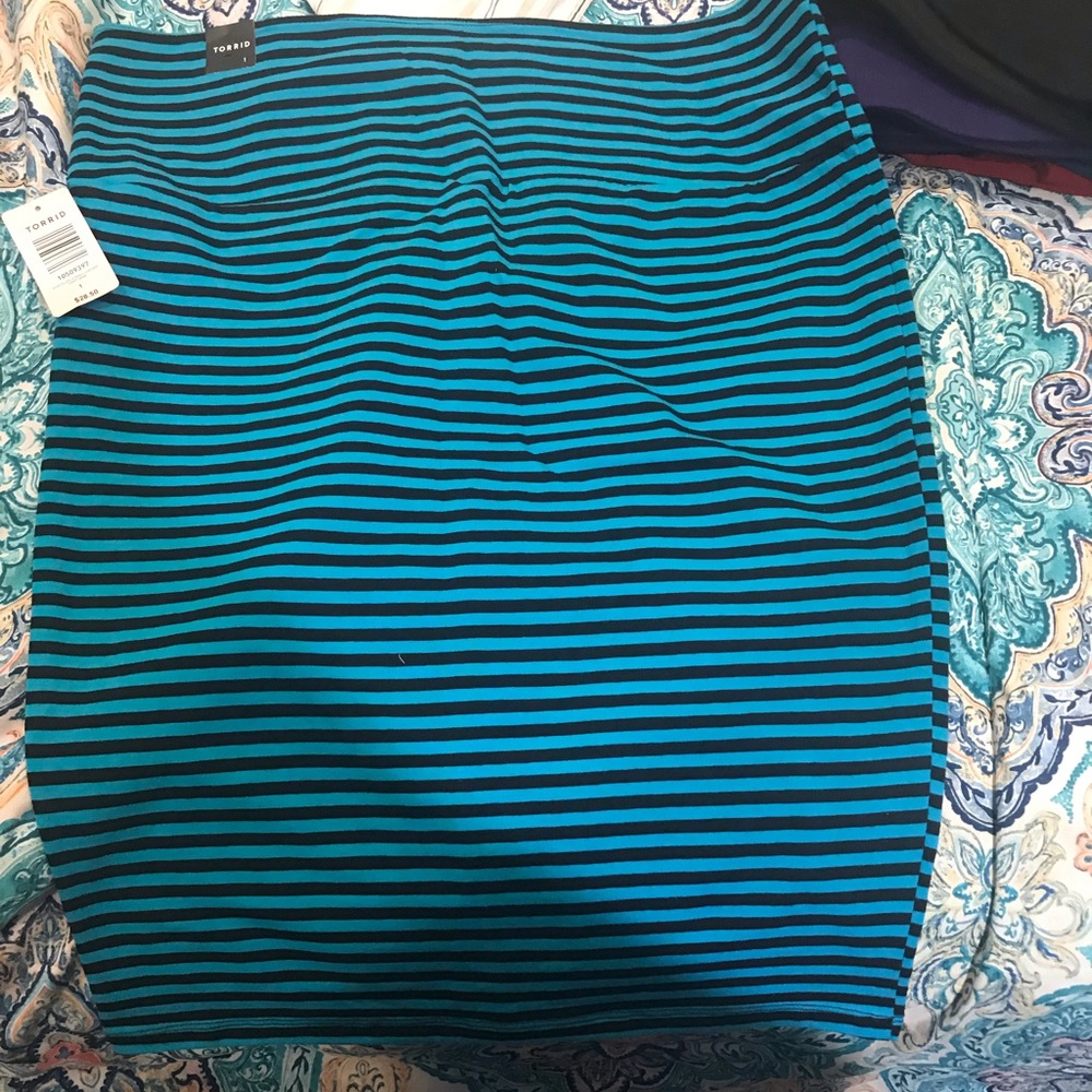 High waisted midi skirt